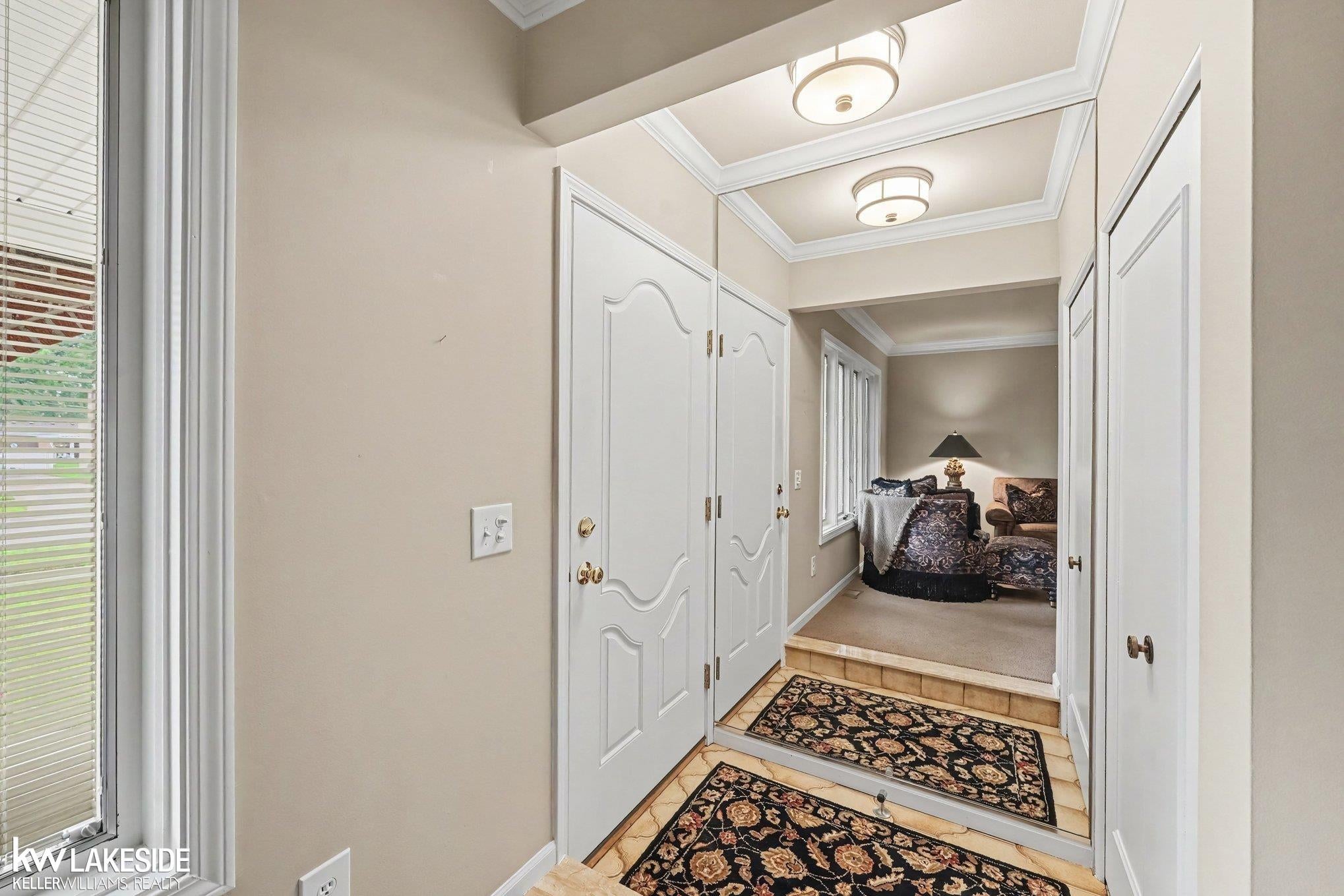 13482 Perry Circle