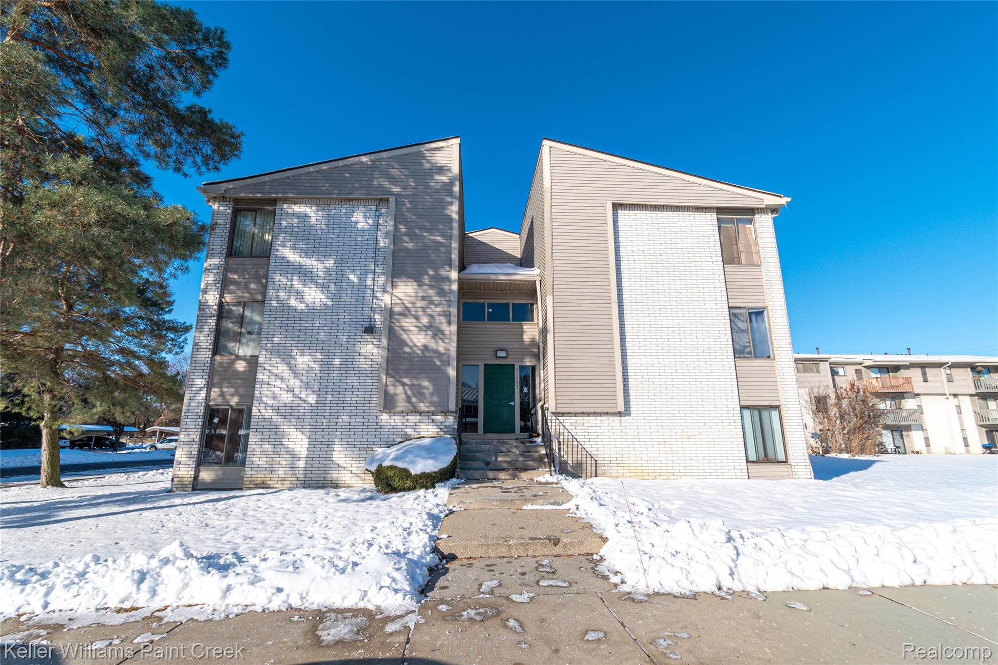 31993 W 12 Mile Road 109