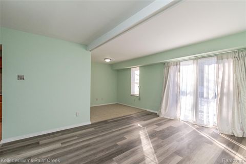 31993 W 12 Mile Road 109 Farmington Hills City MI 48334