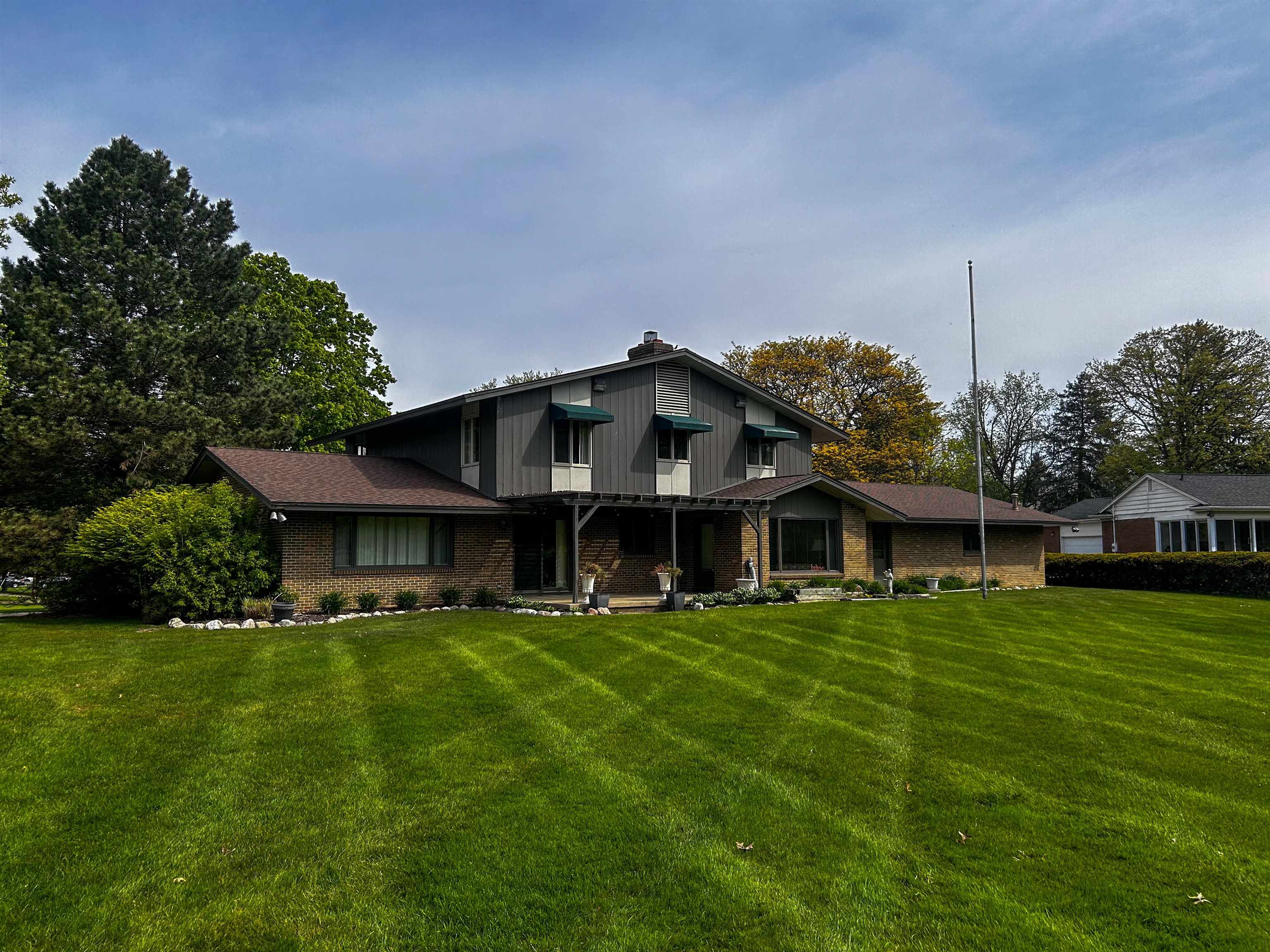 2610 Pewanaga Place