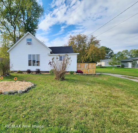 306 E Webster Street Coleman City MI 48618