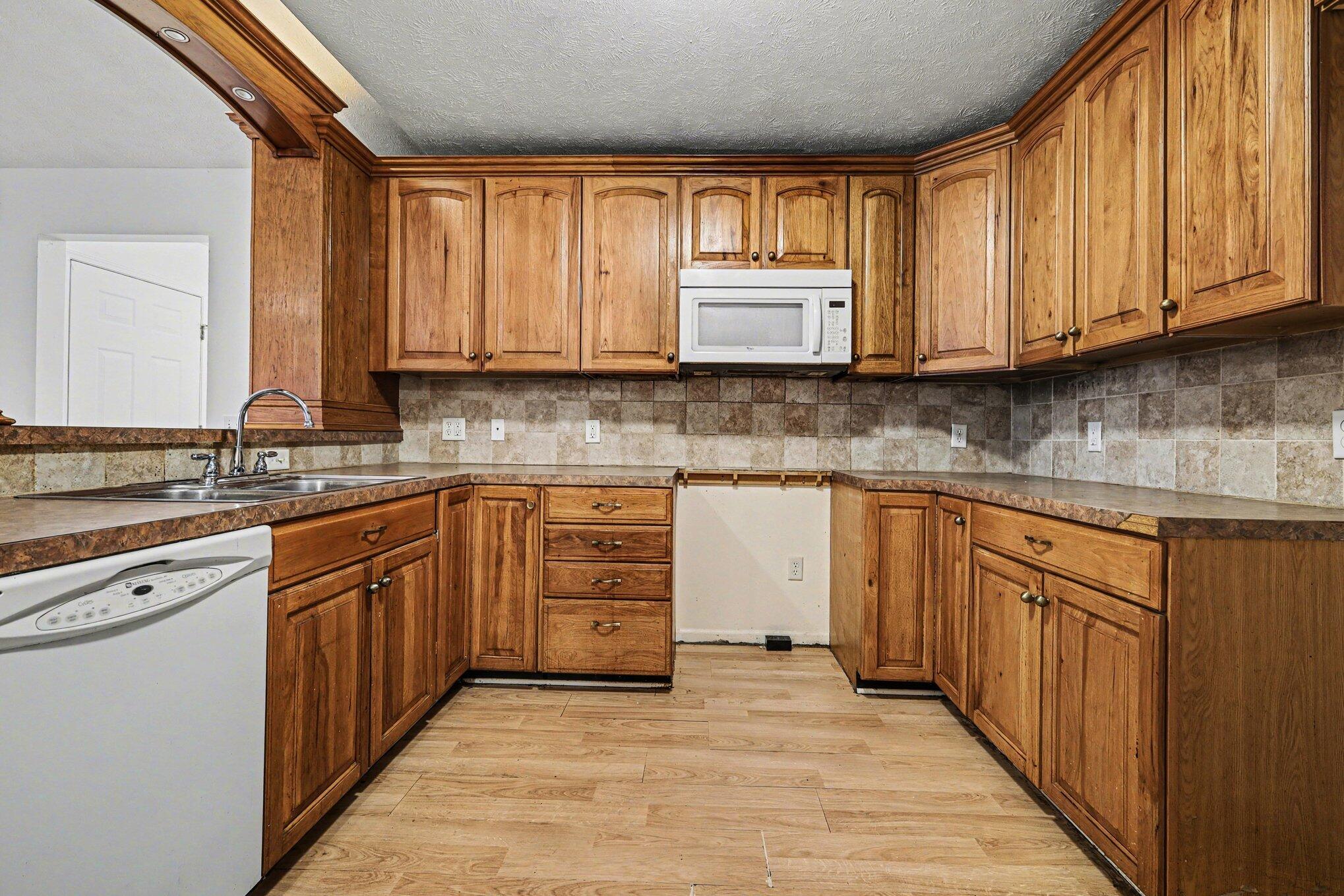 4391 Idlewood Drive SW 21