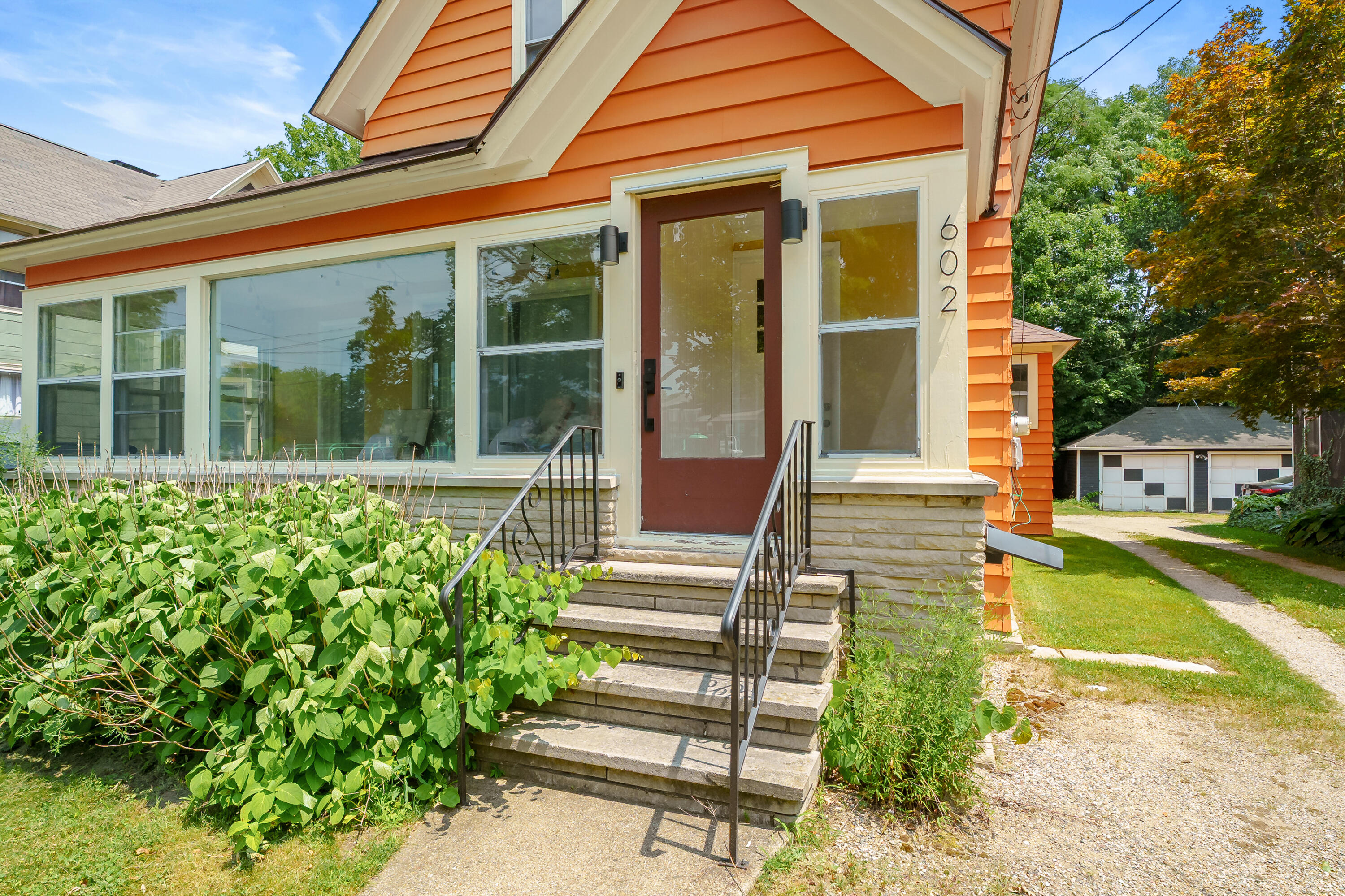 602 Woodward Avenue