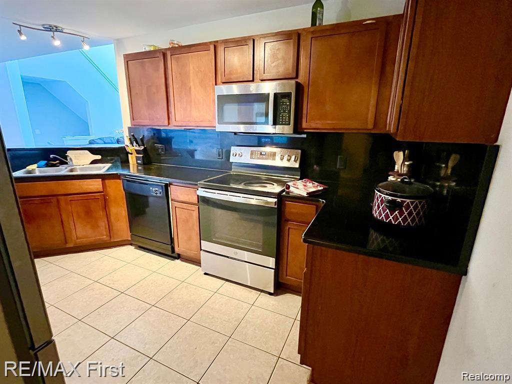 8425 TOWNE CENTER Circle S 56