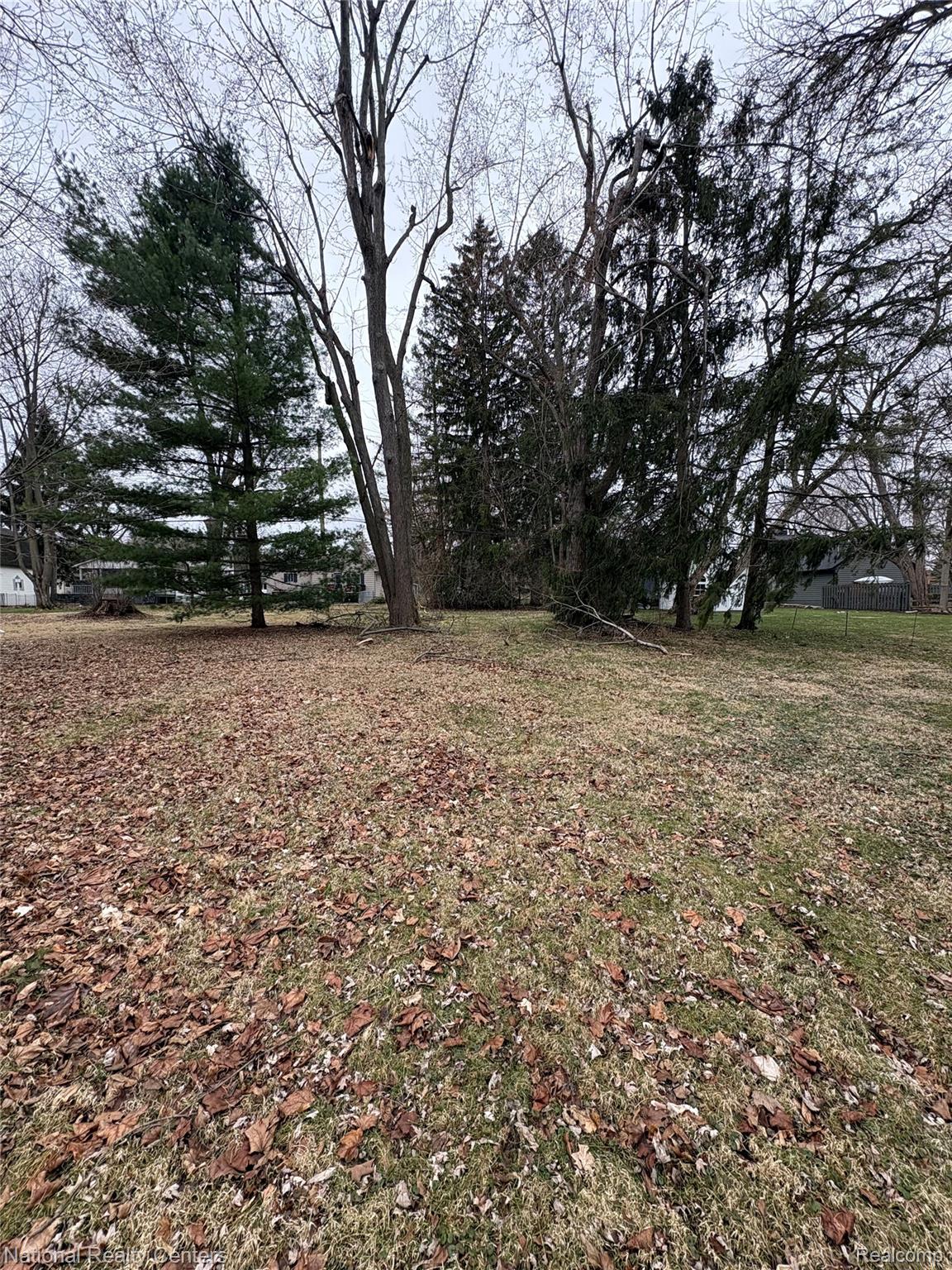 138 N Holcomb Road