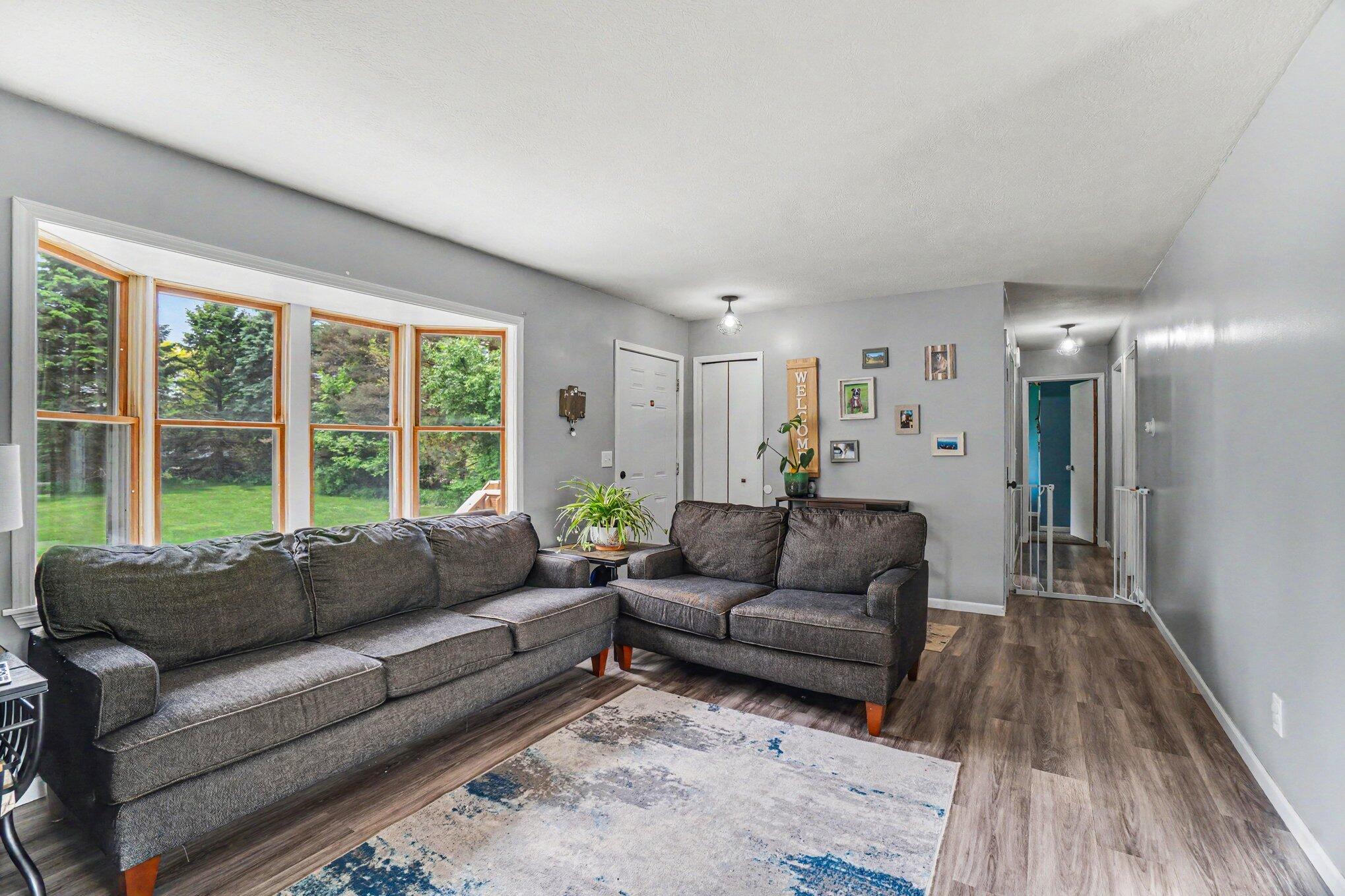 2697 E Clinton Trail