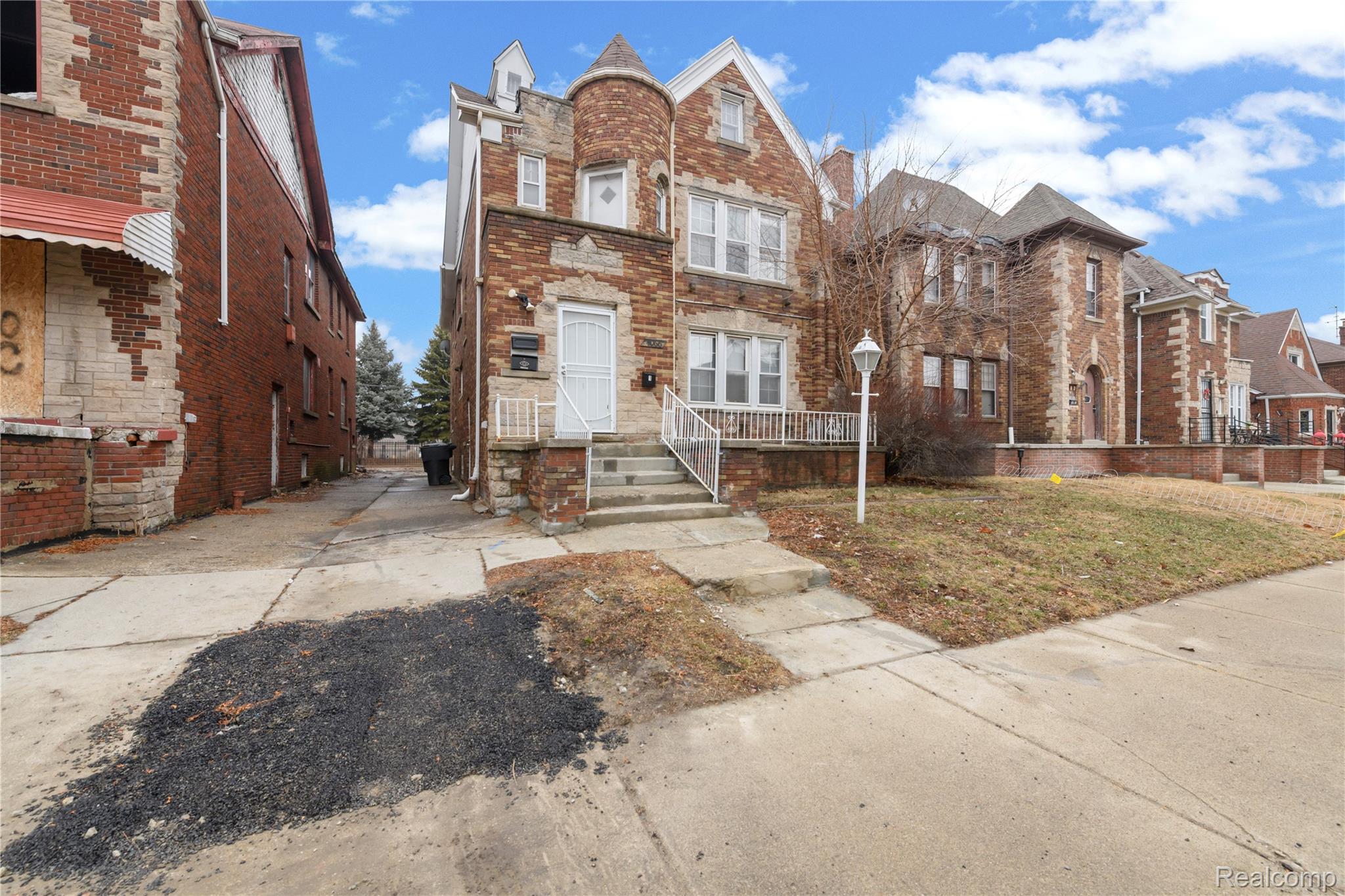 4066 Tyler Street