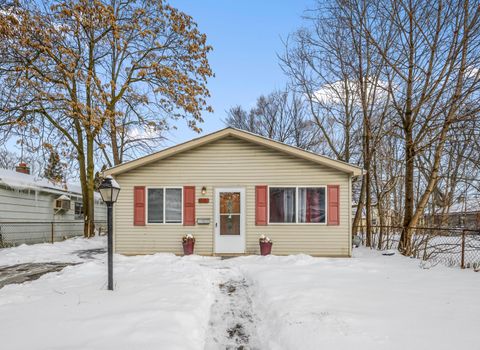 8285 Packard Avenue Warren City MI 48089