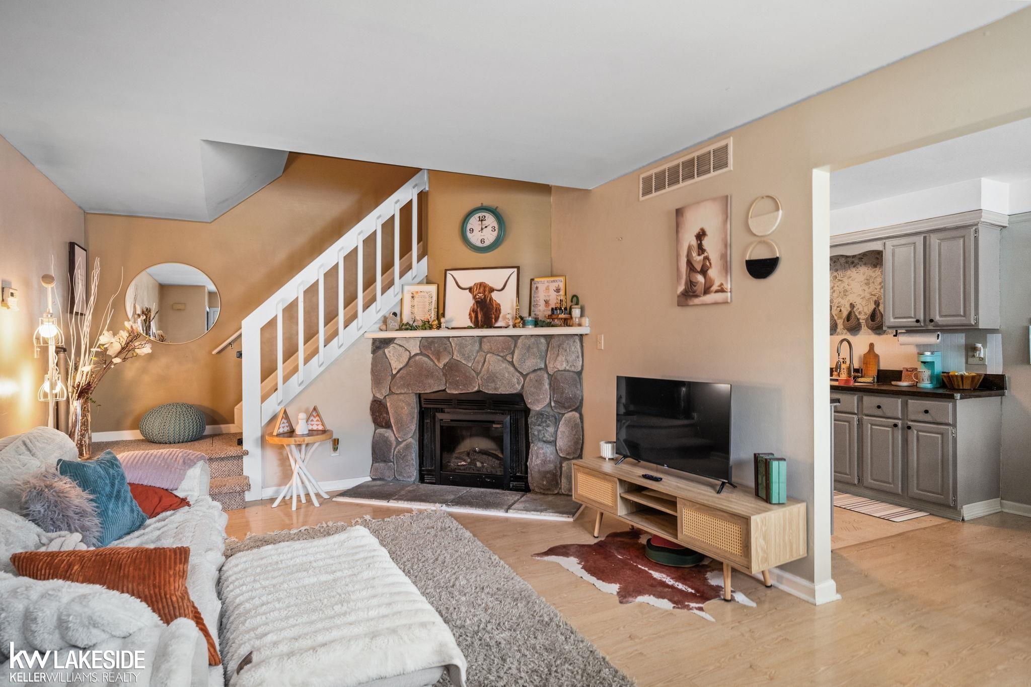 34697 E Wilma Court
