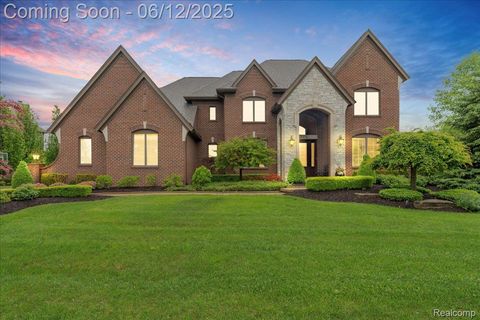 21174 Bridle Run Novi City MI 48167