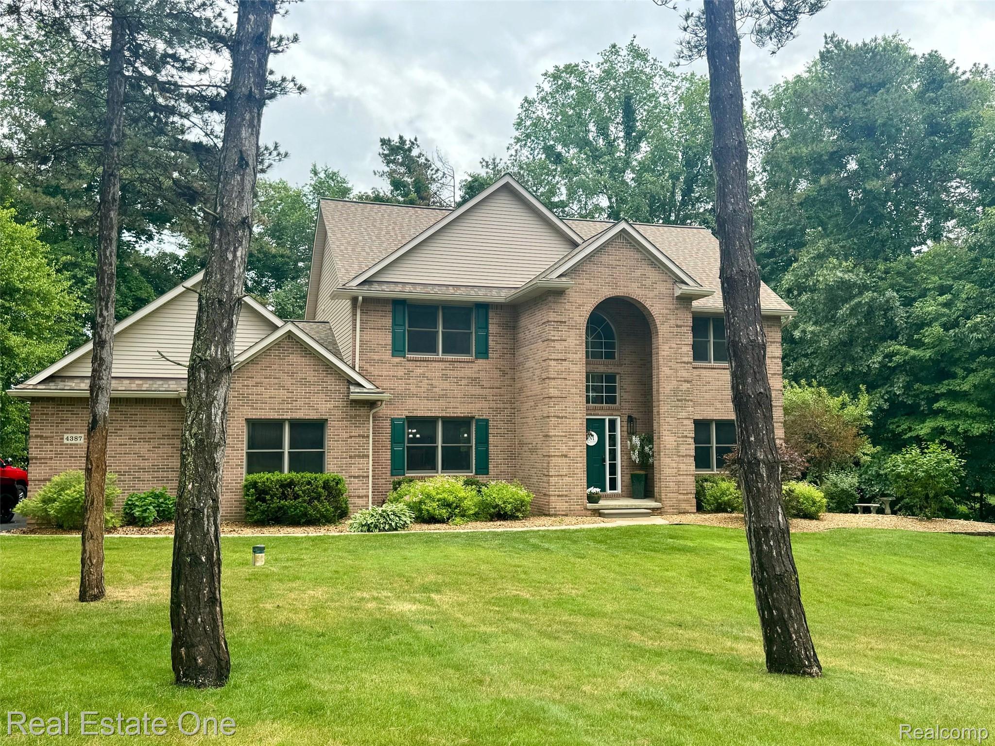 4387 Emu Drive