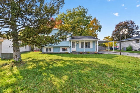 Tiny photo for 340 Oakwood Lane, Perry City, MI 48872 (MLS # 81026054565)
