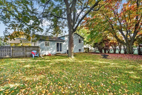 Tiny photo for 340 Oakwood Lane, Perry City, MI 48872 (MLS # 81026054565)