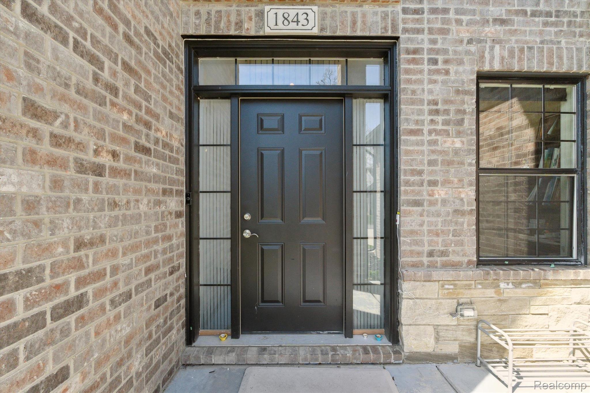 1843 KIRKTON Drive
