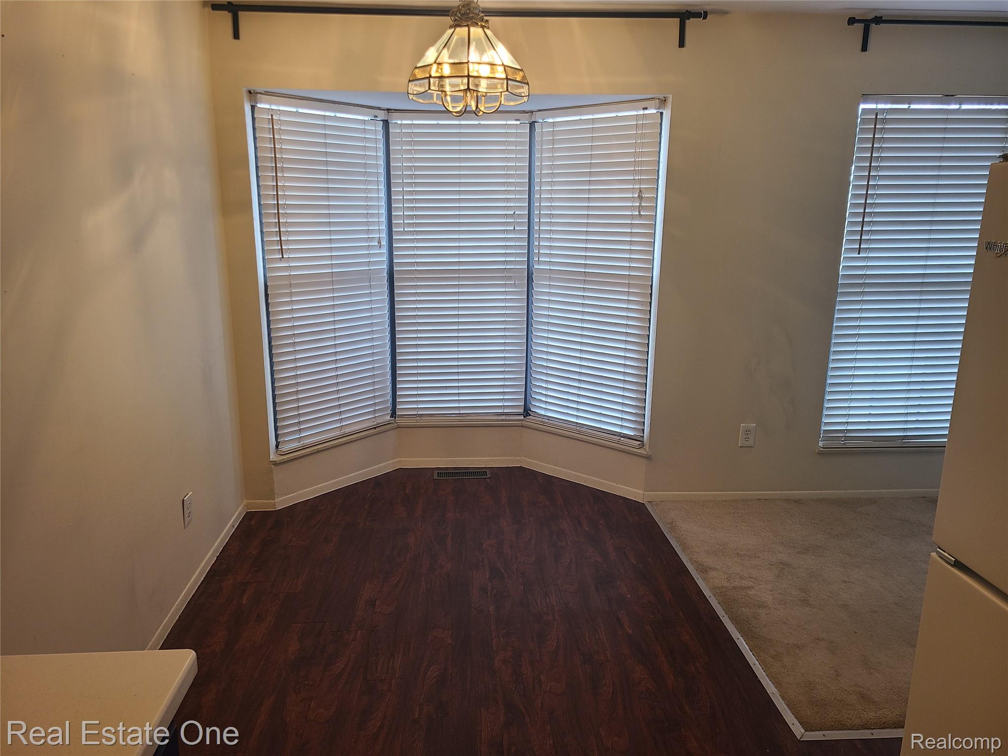 38872 Country Circle 90