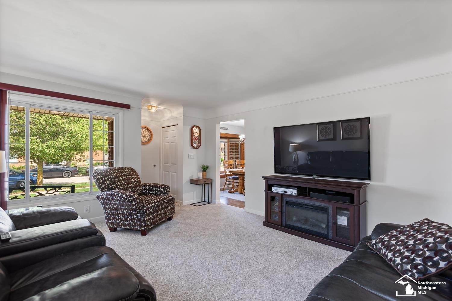 4912 Valley Road