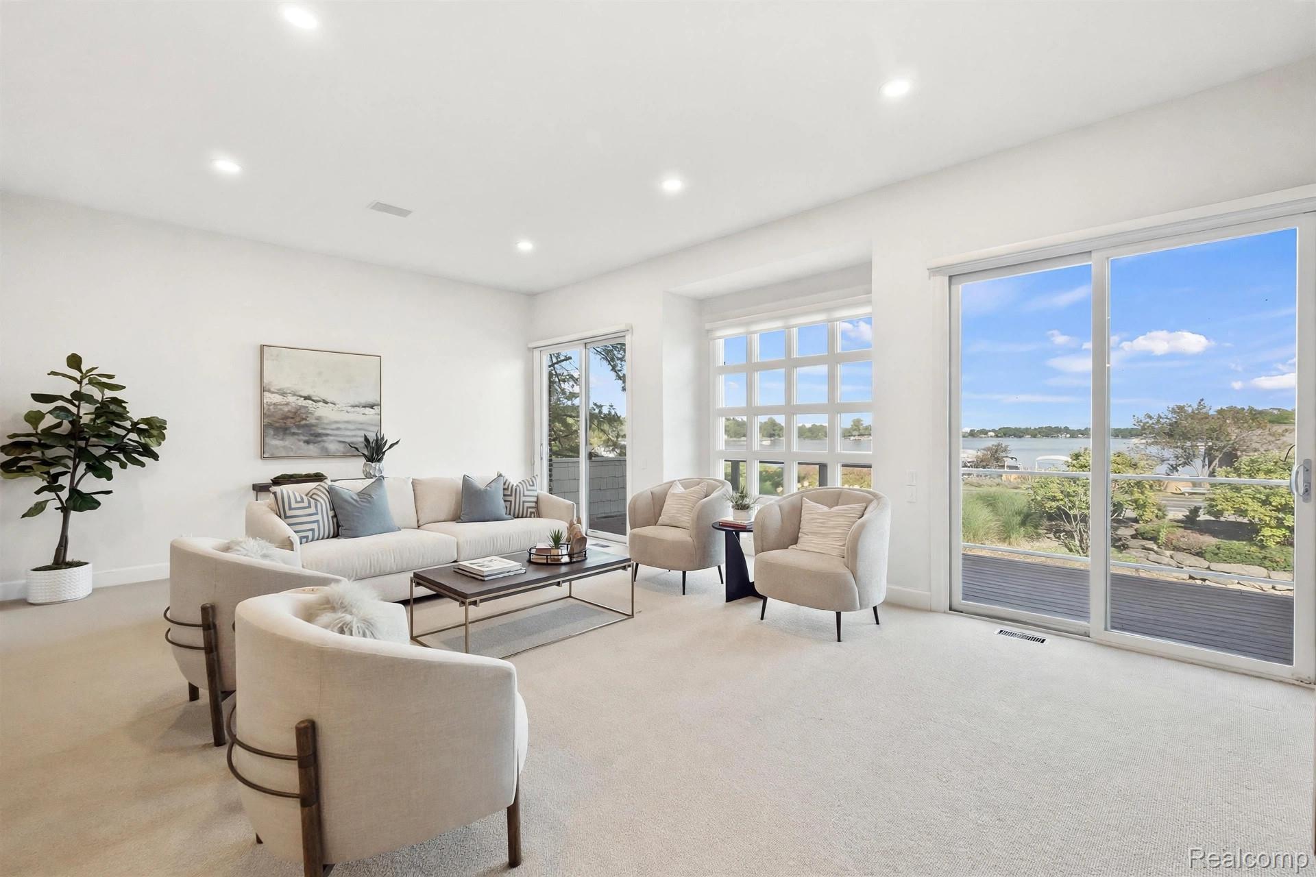 3782 PINE LAKE KNOLL Drive