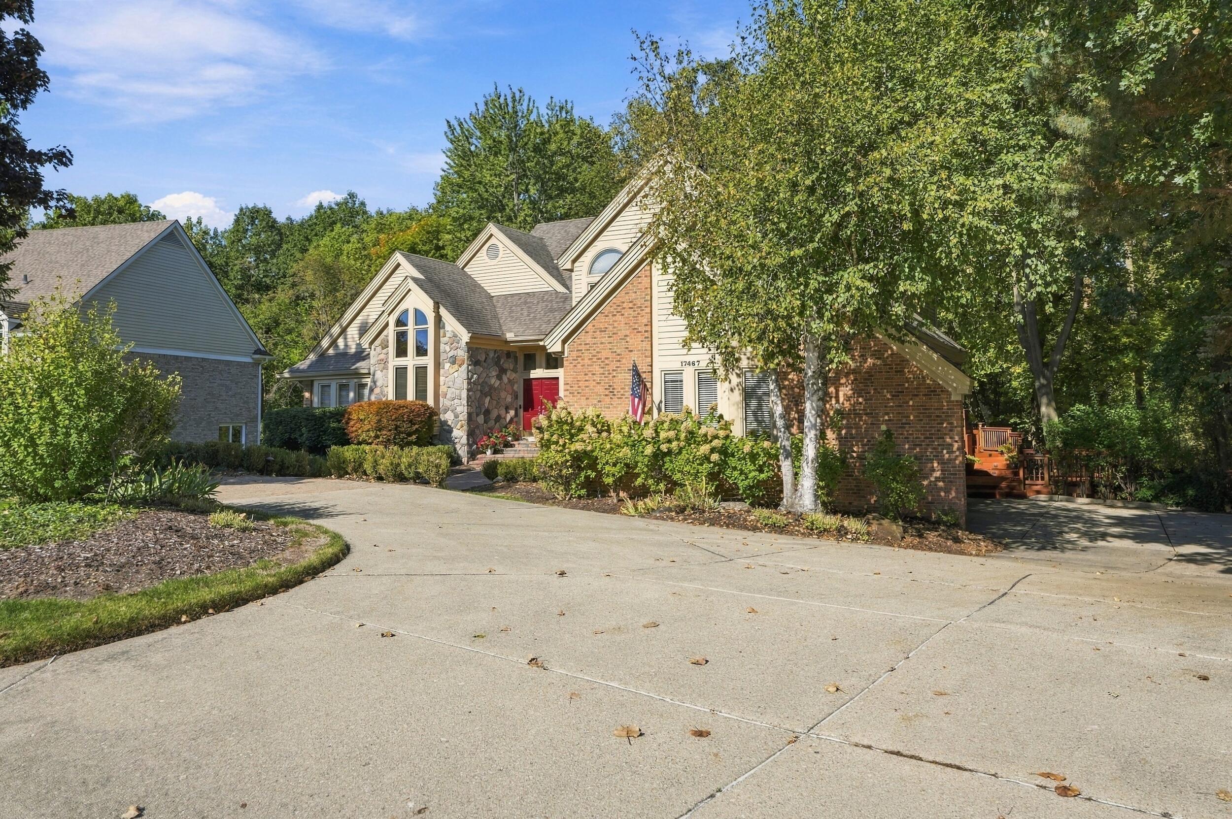 17467 Rolling Woods Circle