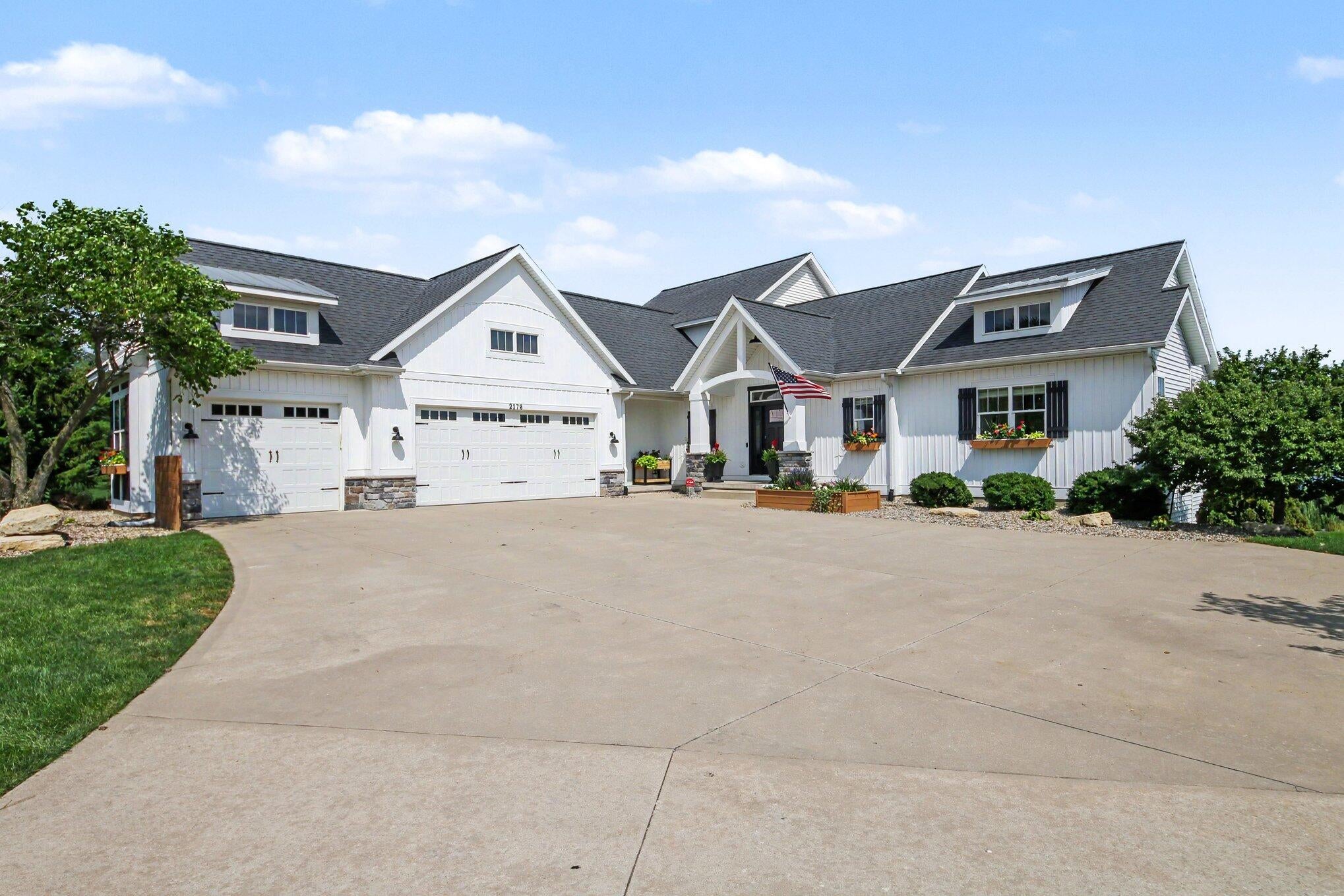 2178 Byron Shores Drive SW