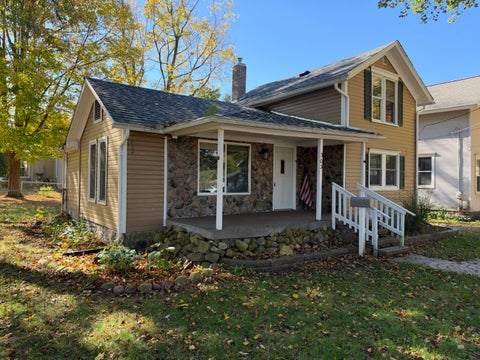 Photo of 303 W Jackson Street, Bellevue Village, MI 49021 (MLS # 64026055766)
