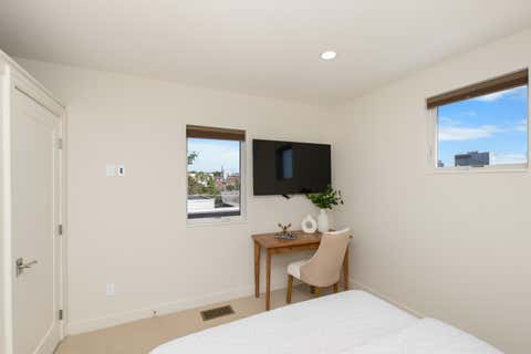 Tiny photo for 121 W Kingsley Street #502, Ann Arbor, MI 48103 (MLS # 81026044099)