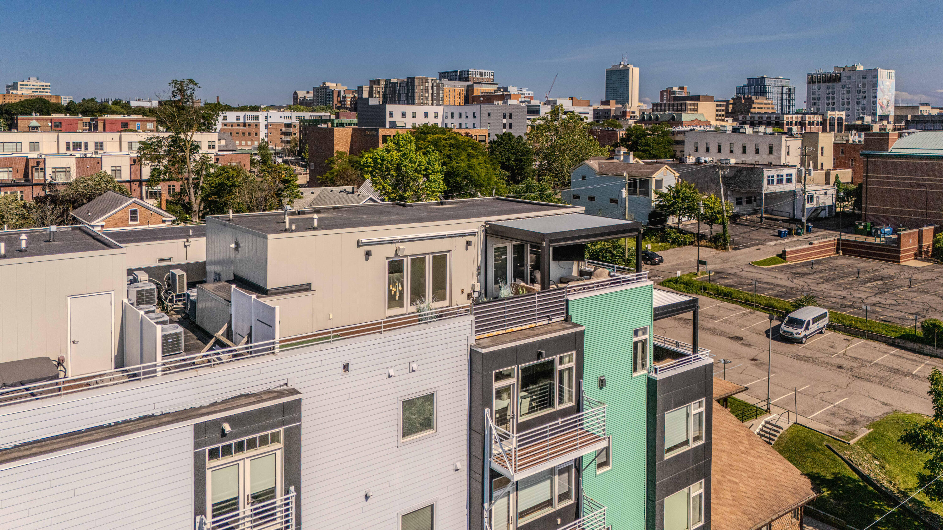 121 W Kingsley Street 502