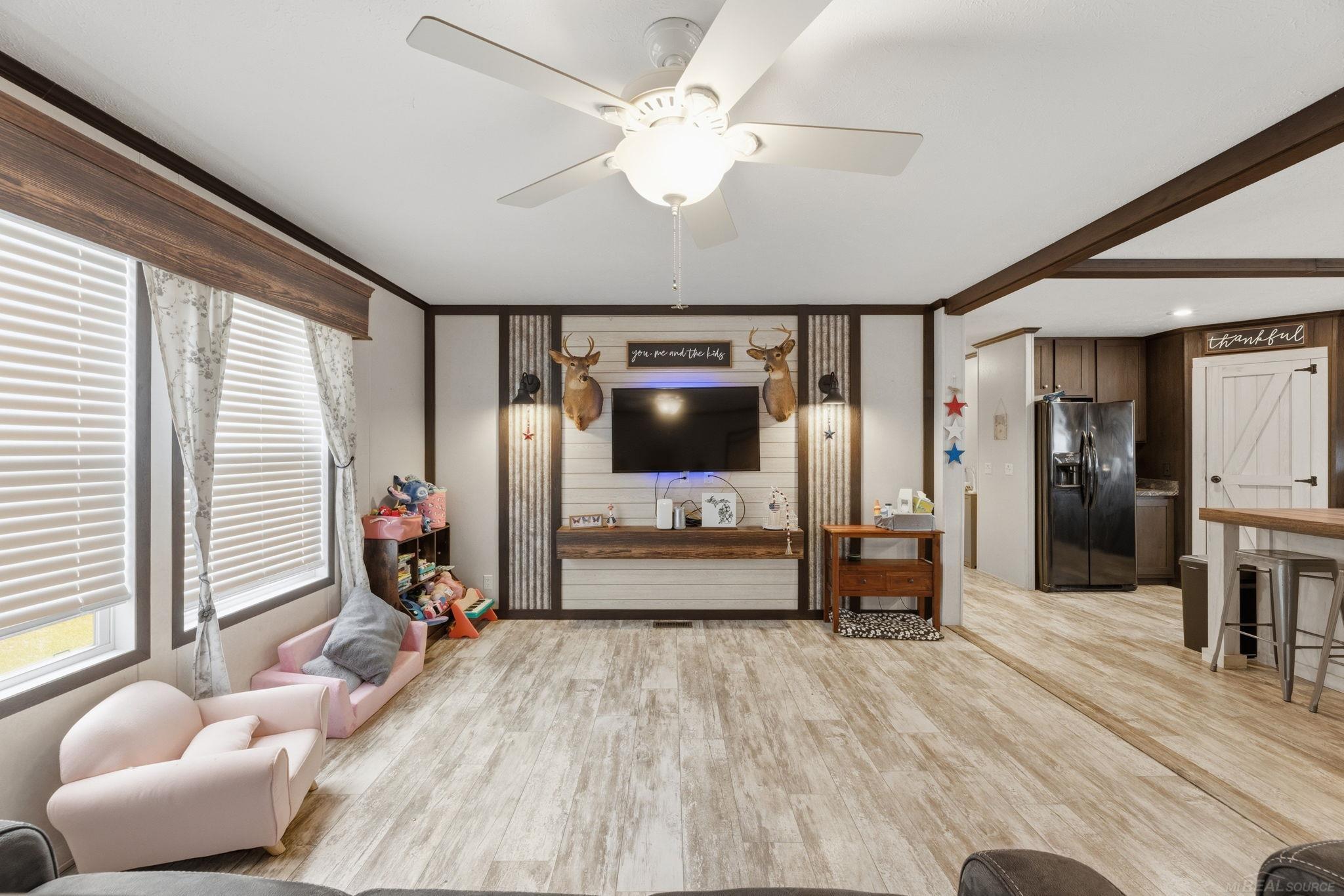 1401 Juniper Court