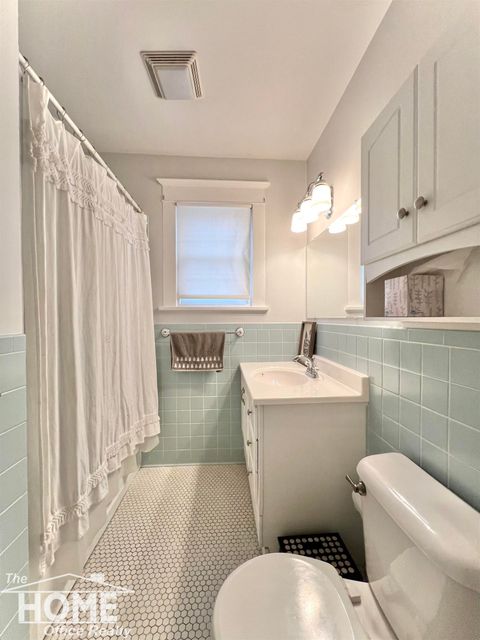 Tiny photo for 707 W King Street, Owosso City, MI 48867 (MLS # 5050203284)