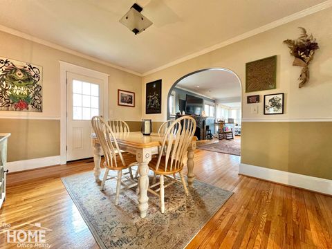 Tiny photo for 707 W King Street, Owosso City, MI 48867 (MLS # 5050203284)