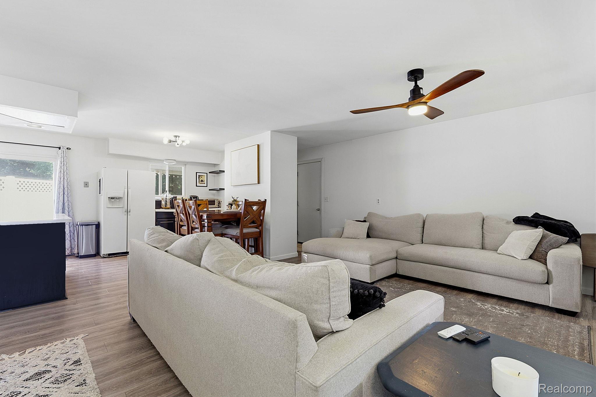 3685 Chesterfield Drive