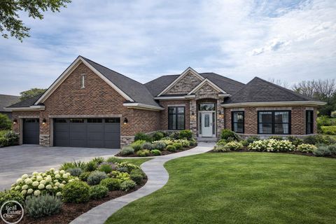 27176 Oxbow Lake Drive Chesterfield Township MI 48051