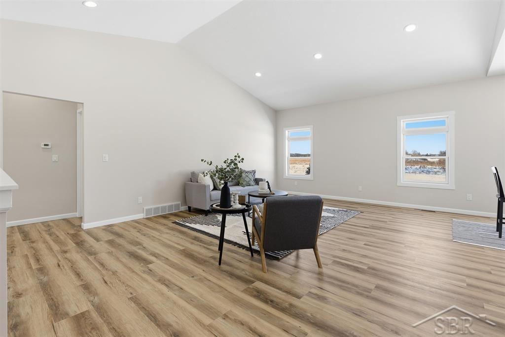 4521 E Crossroads Drive