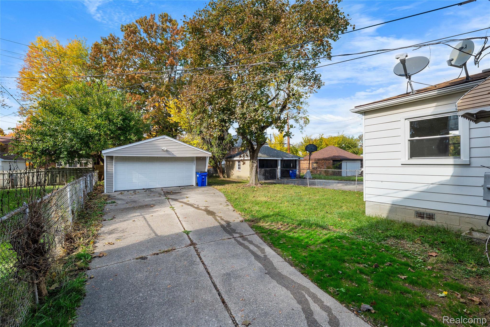 13597 Rutland Street