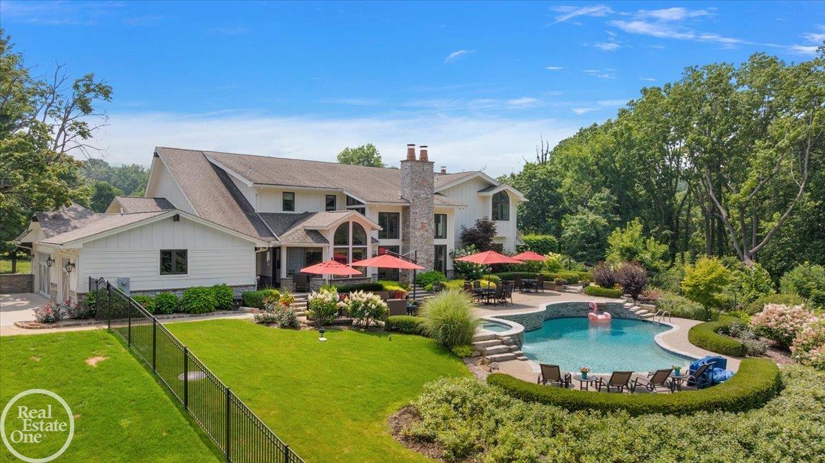 2660 W Buell Road