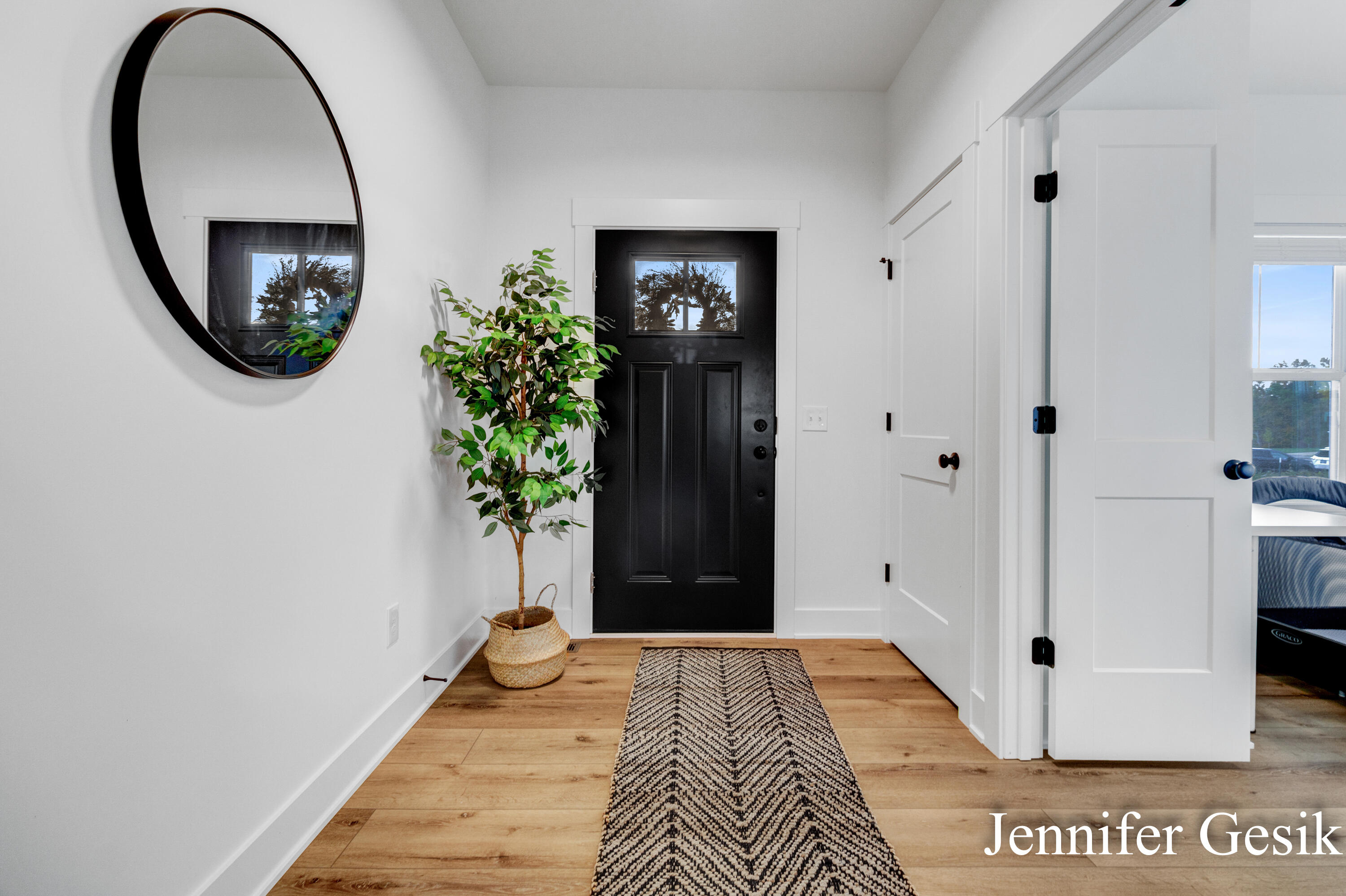 12020 Alden Court NE