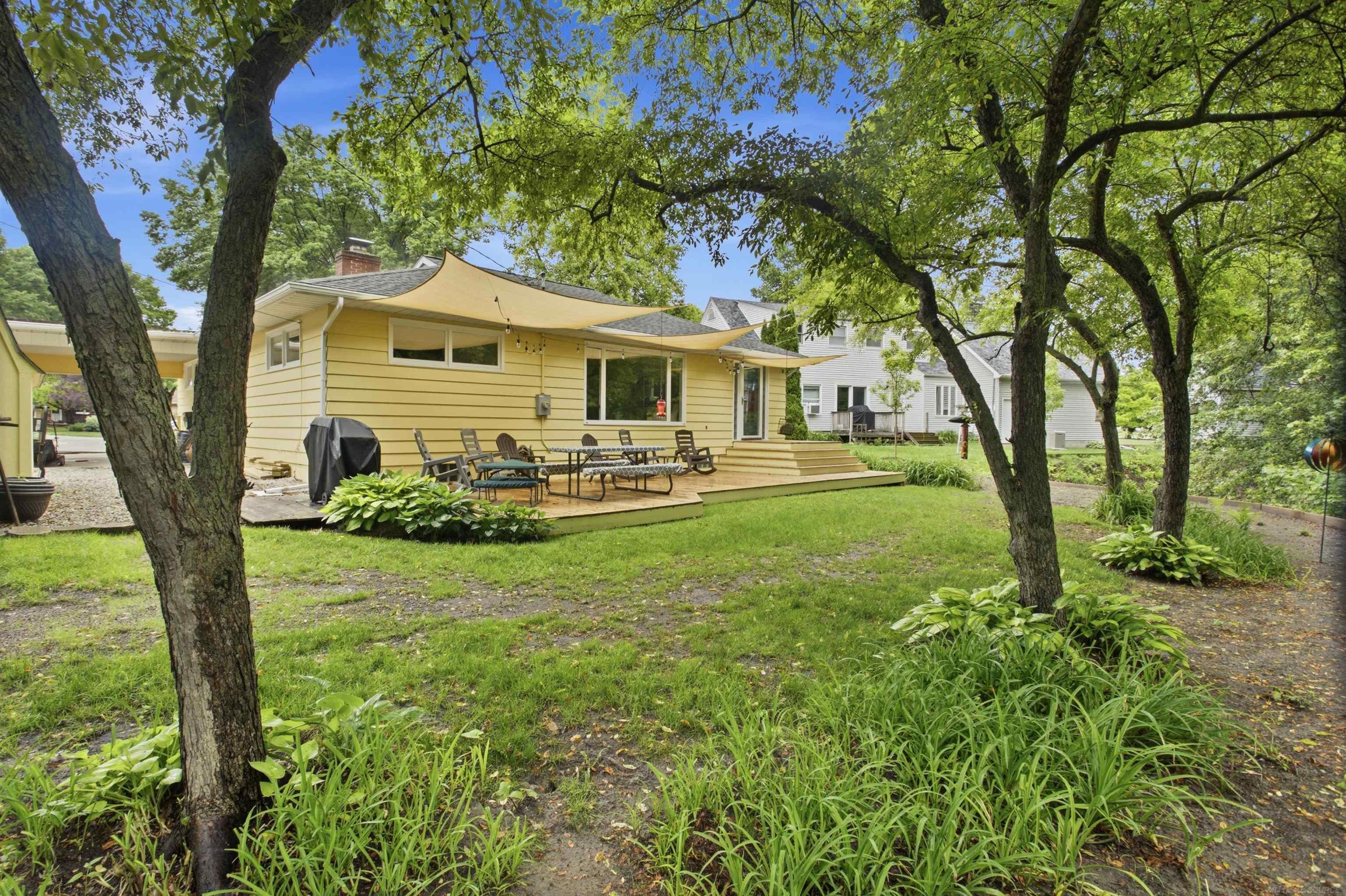 728 Lakeview Drive
