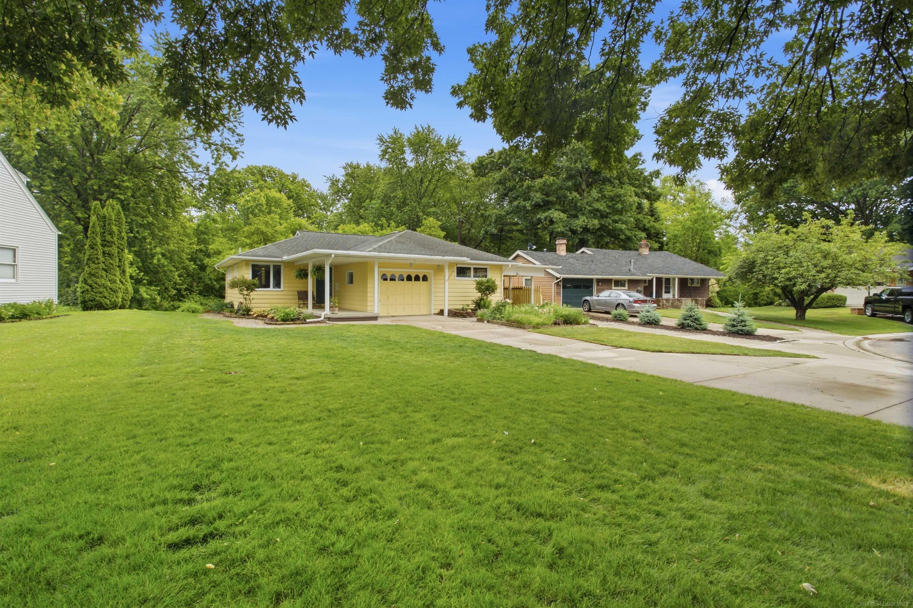 728 Lakeview Drive