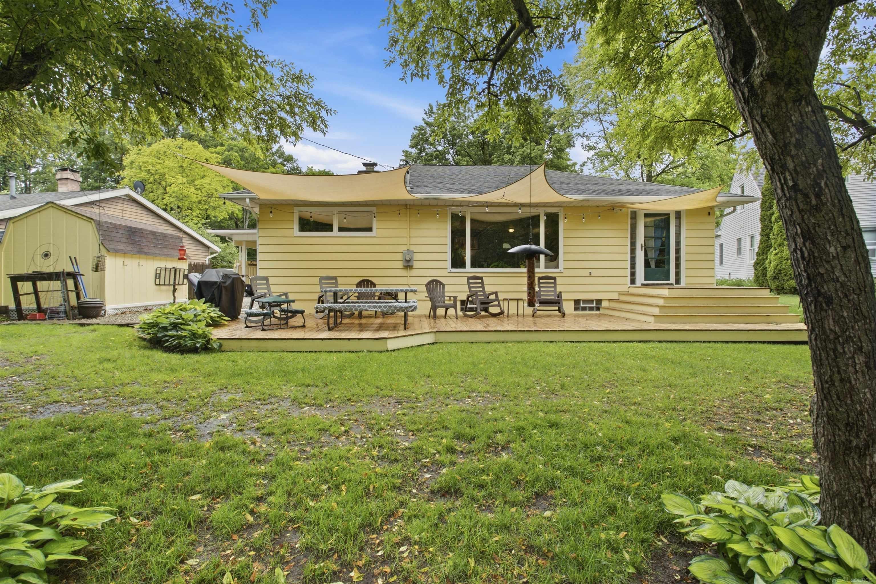 728 Lakeview Drive