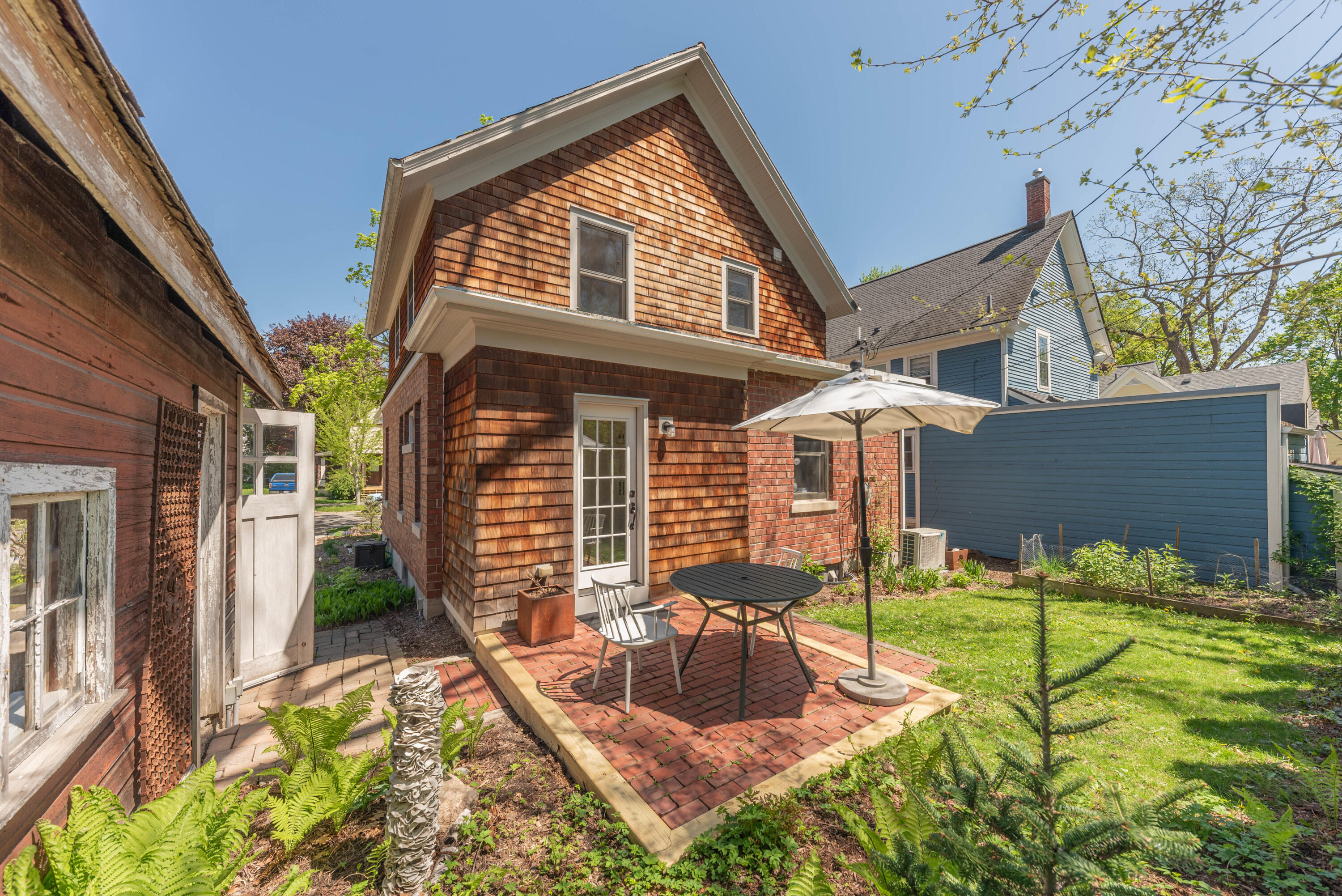 511 W Jefferson Street