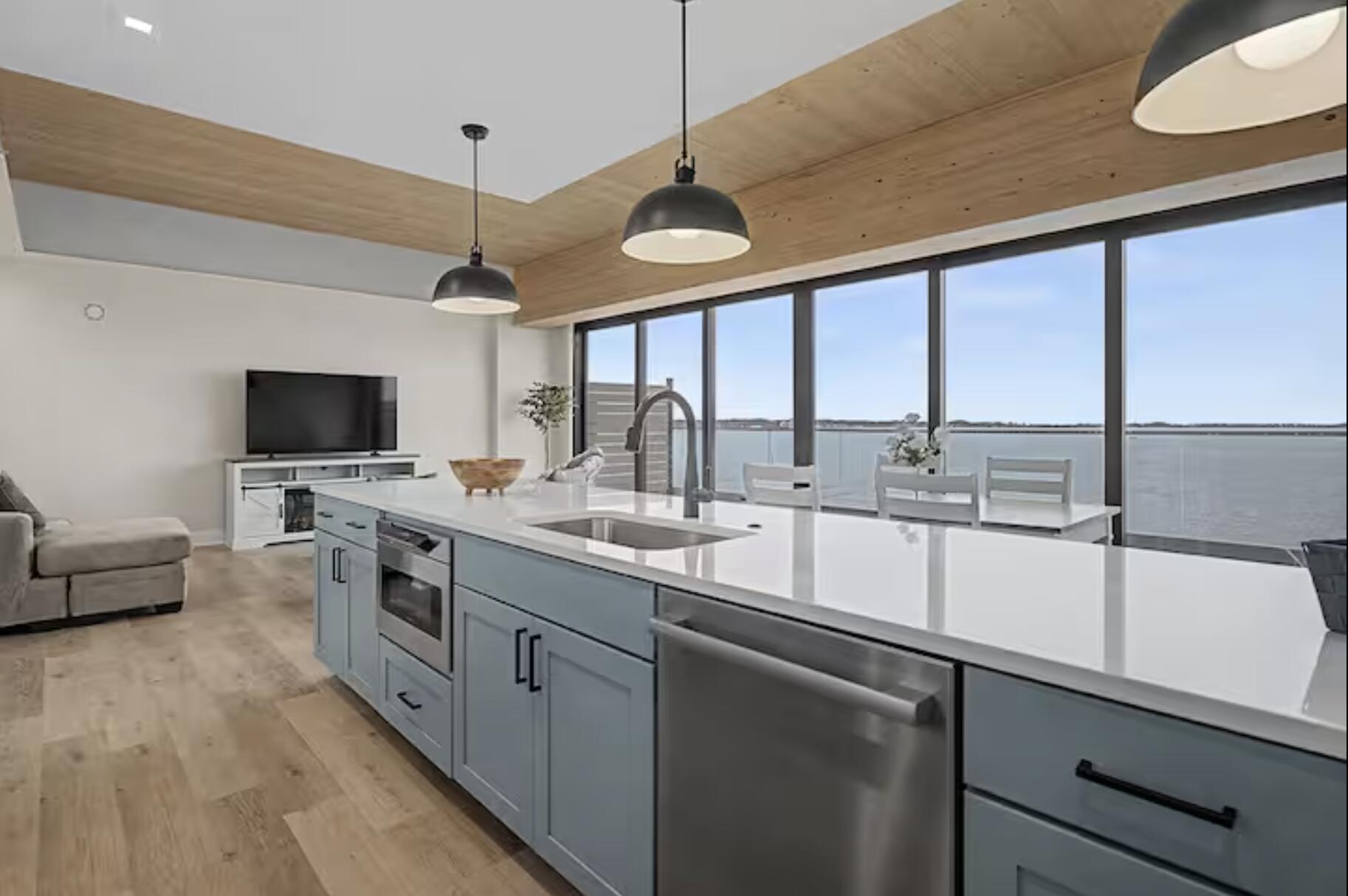901 Adelaide Circle 602