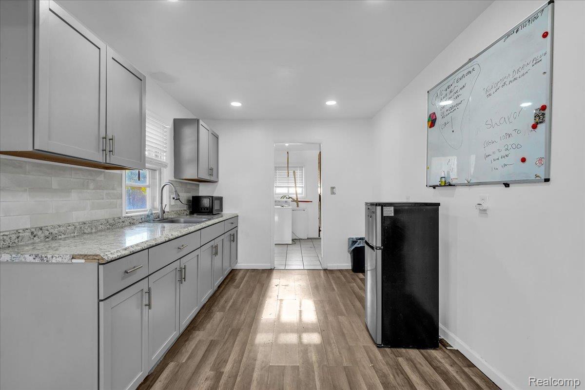 6837 Middlebelt Road