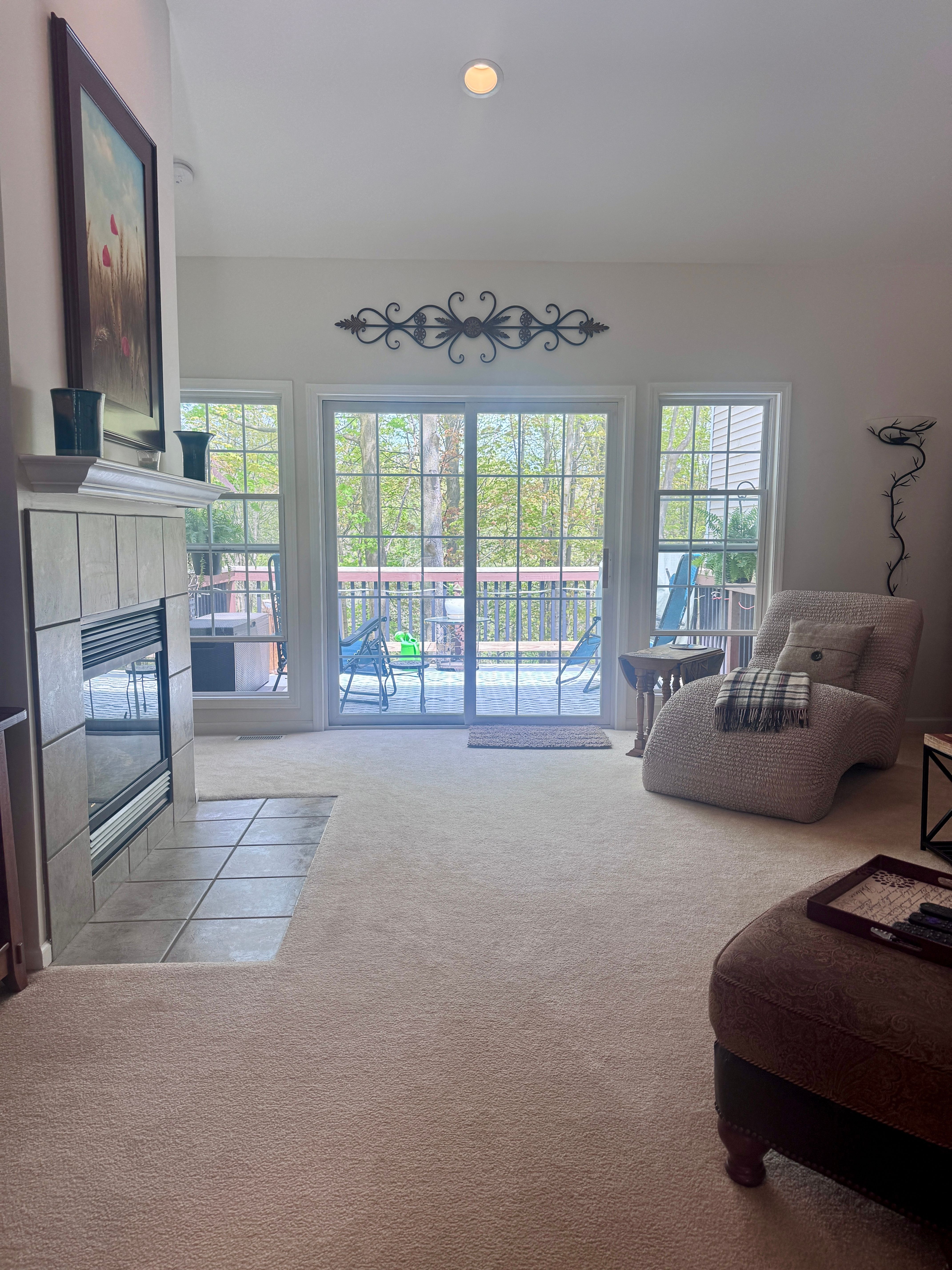98 FOX HOLLOW Drive