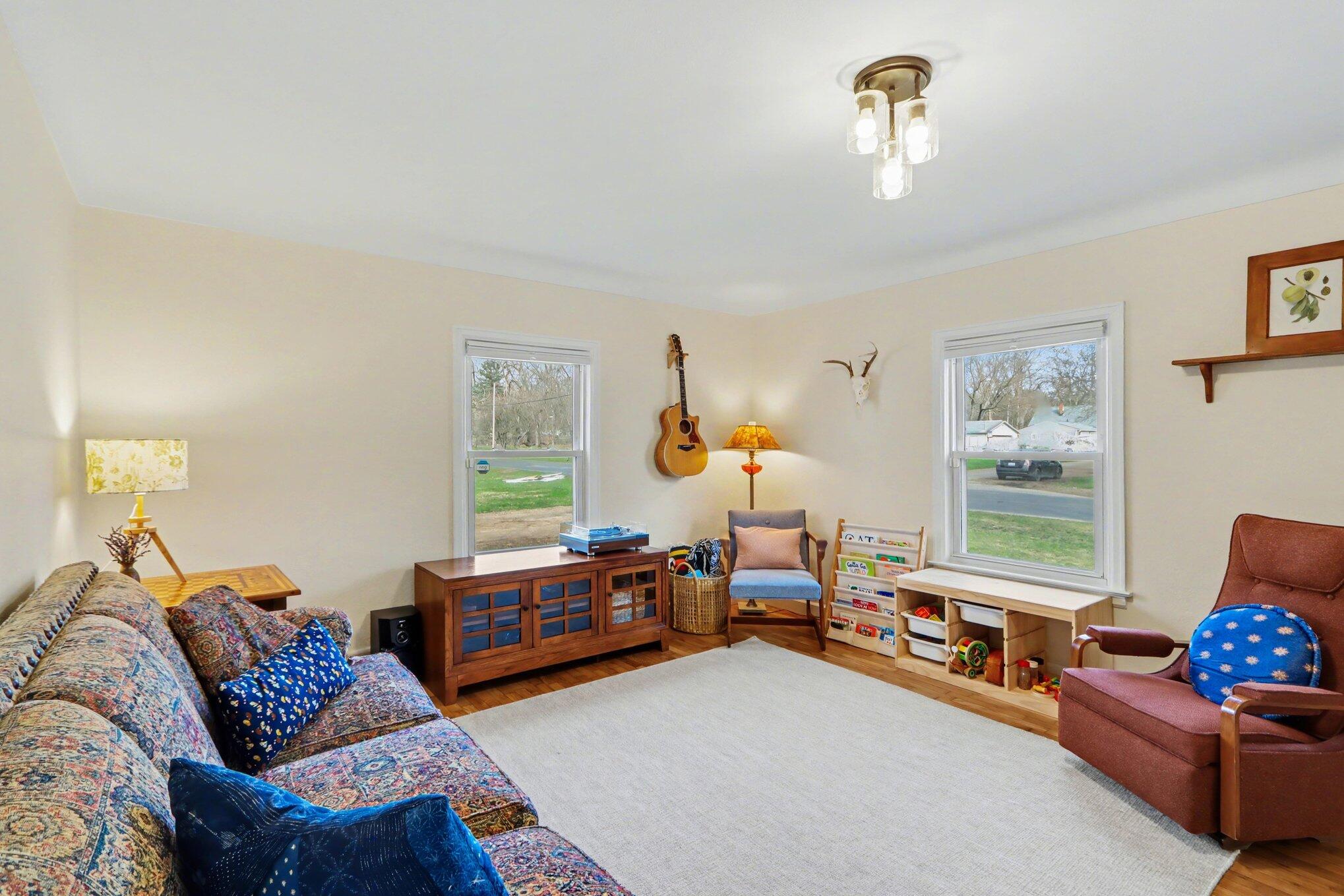 313 W G Avenue W