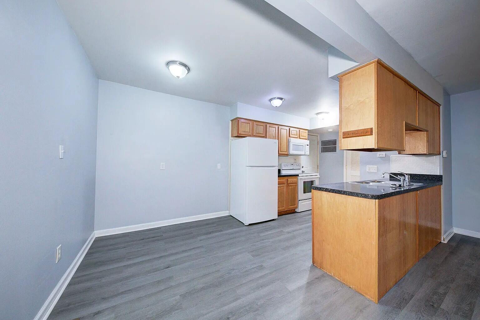 260 W Unadilla Street 5