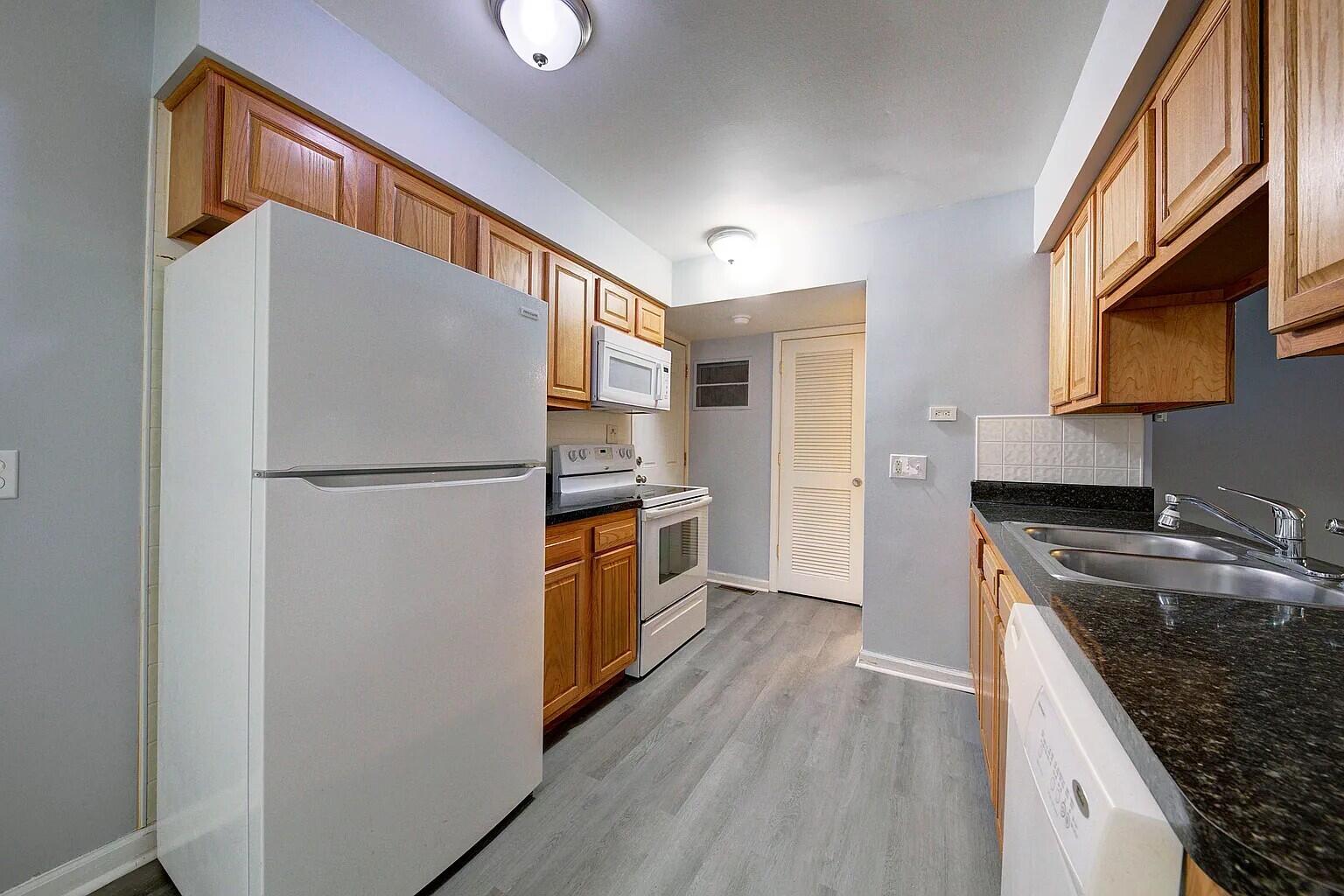 260 W Unadilla Street 5