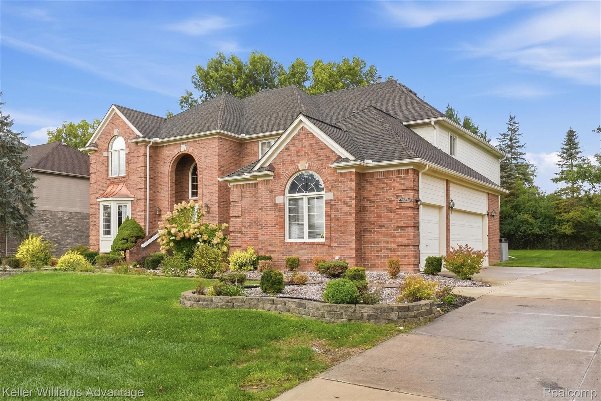 48548 Castleside Drive