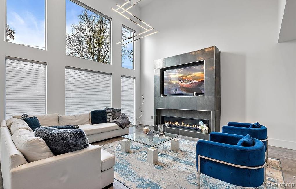 211 N Washington Avenue