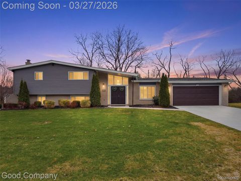 7371 Edinborough West Bloomfield Charter Township MI 48322