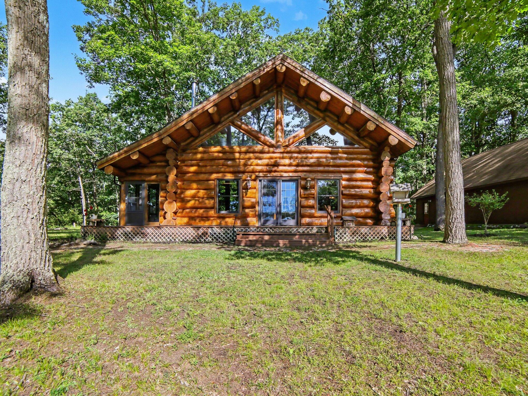 653 N Jack Pine Road