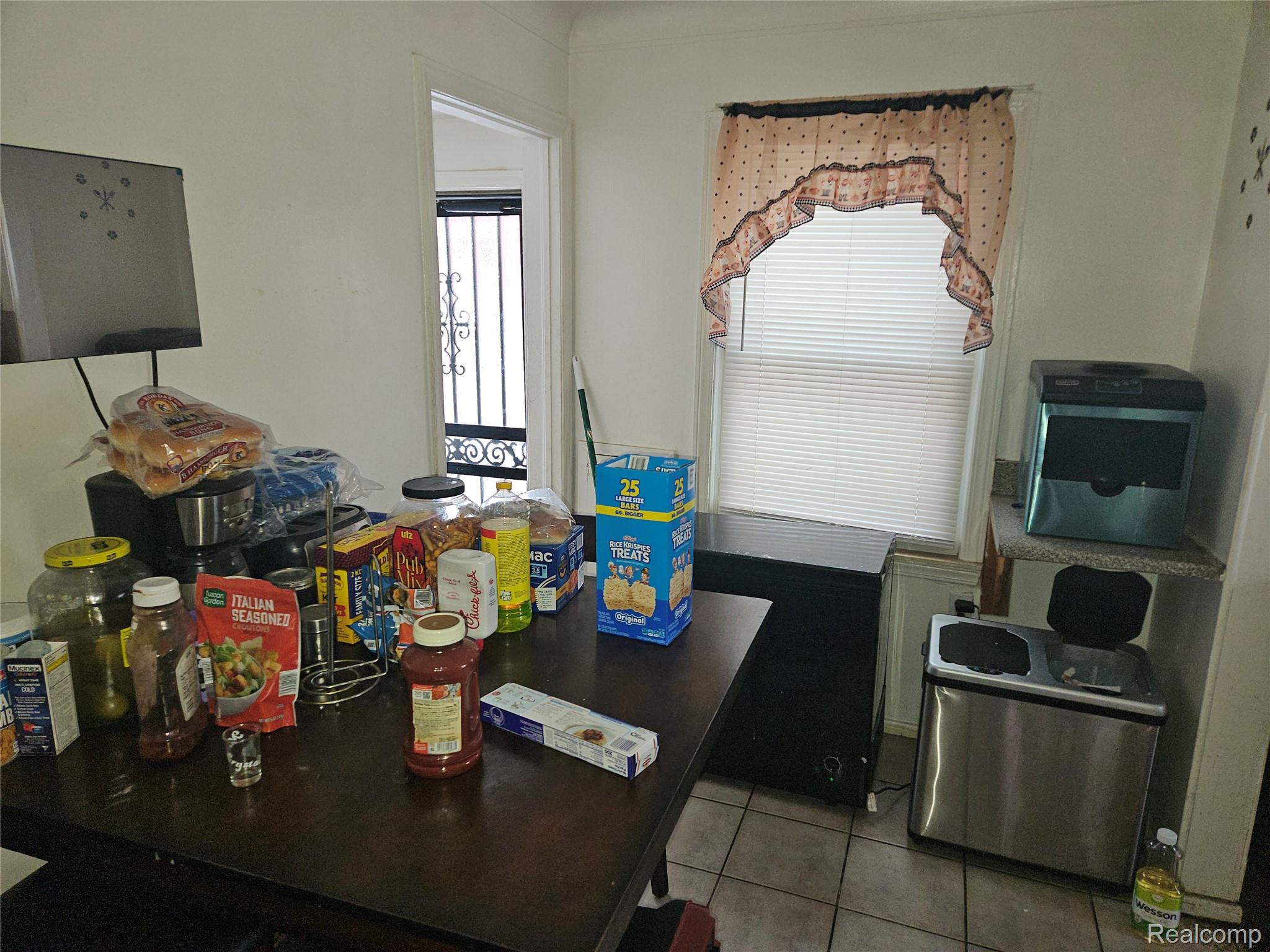 16069 Carlisle Street